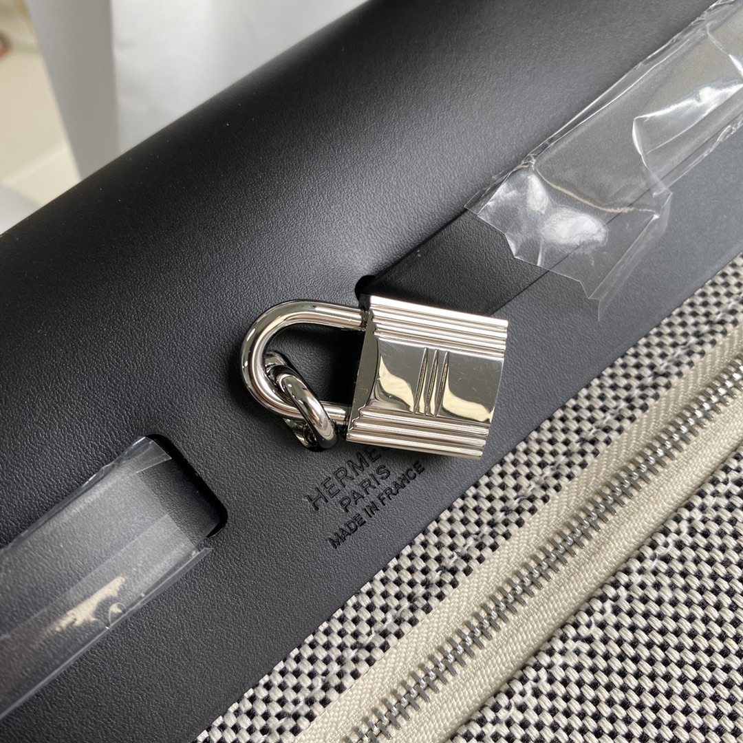 에르메스 에르백31 페가수스 한정판 블랙 은장